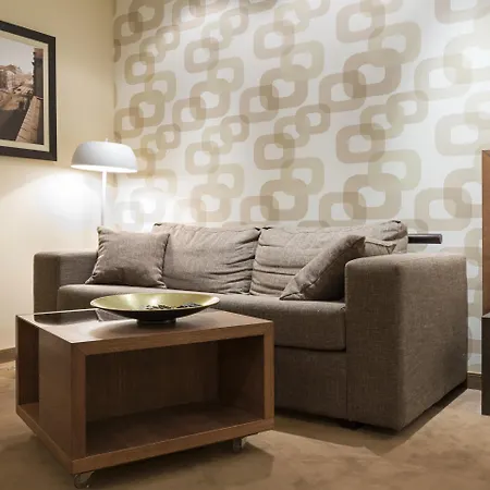 Boutique House Bed & Breakfast 4*
