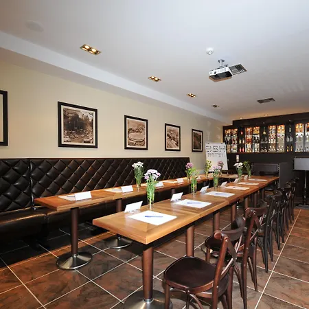 Belgrade Boutique House 住宿加早餐酒店 4*