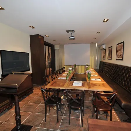 Bed & Breakfast Belgrade Boutique House